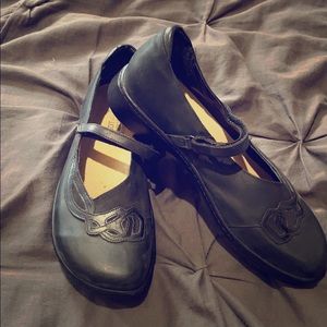 Authentic Naot Clogs